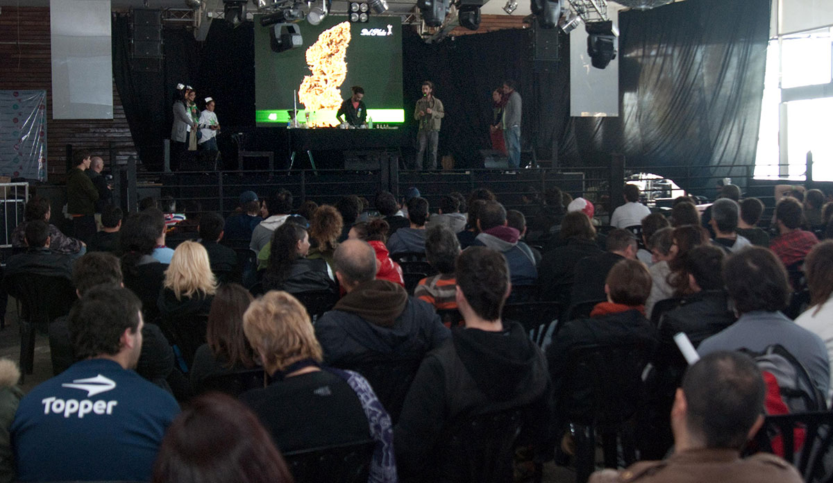 Del-Plata-2013—Taller-de-tinturas-y-usos-medicinales—Revista-THC